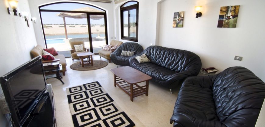 Villa with a panoramic view in a prestigious area of ​​El Gouna