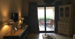 1 bedroom apartment with private beach and large green territory