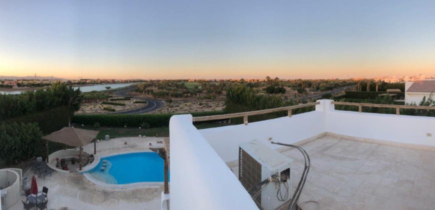 Spacious house 2100m with amazing view in El gouna