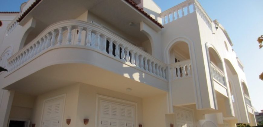 Amazing fully furnished villa 1500m in Mubarak 7 in Hurghada