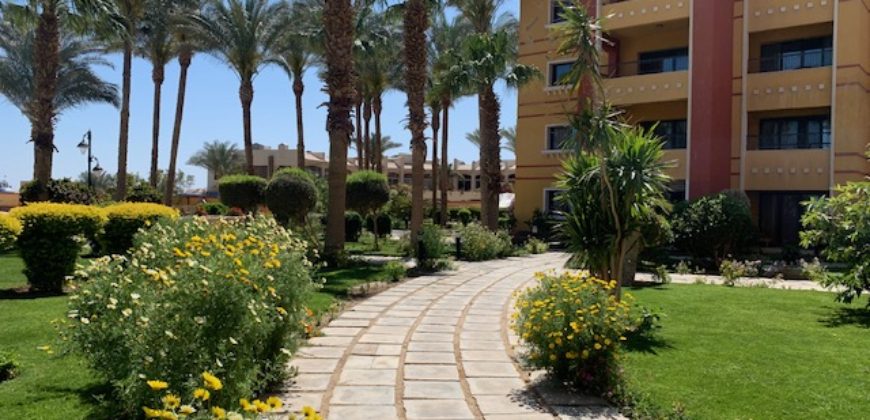 1 bedroom apartment and Studio in luxury residential compound Esplanada !