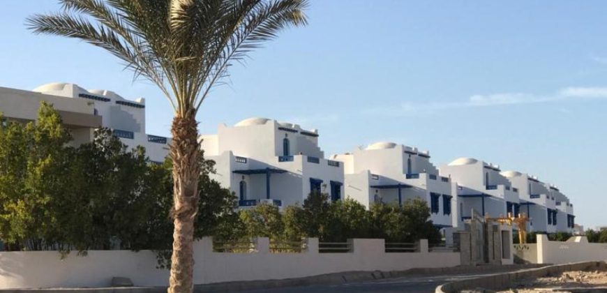 Twin house overlooking the sea