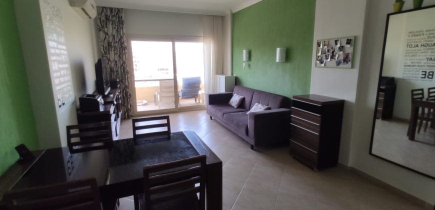 Furnished 3-bedroom apartment in British Resort