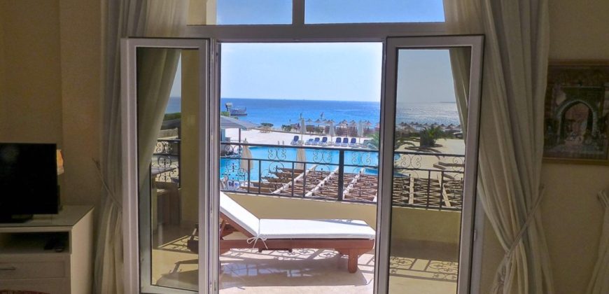 Amazing Sea view 2 bedrooms apartment with private beach