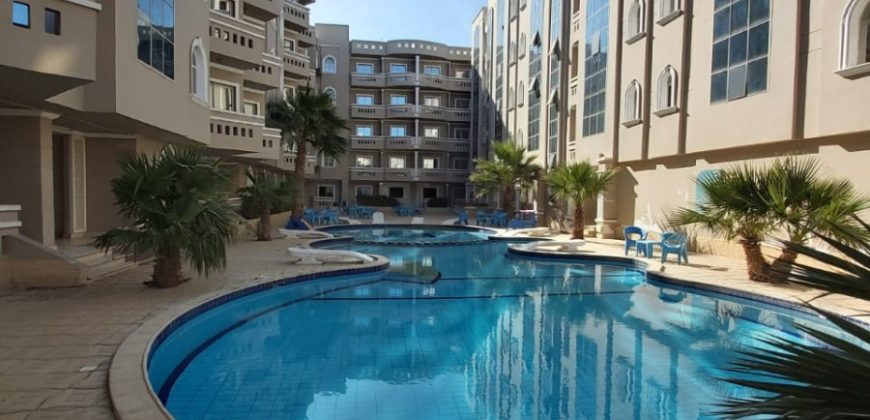 Furnished 1-bedroom apartment in the compound