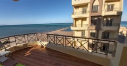 Furnished 2-bedroom apartment with a balcony sea view