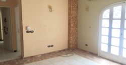 Sunny 2 bedroom apartment in popular Mubarok 2 area