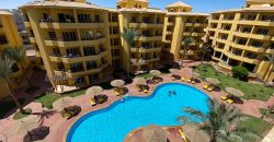 APARTMENT WITH POOL VIEW