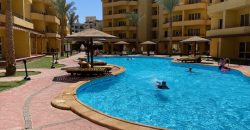 APARTMENT WITH POOL VIEW