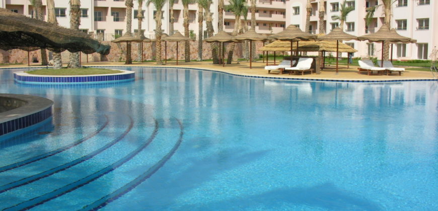2 bedroom apartment with a direct sea view in Sahl Hasheesh