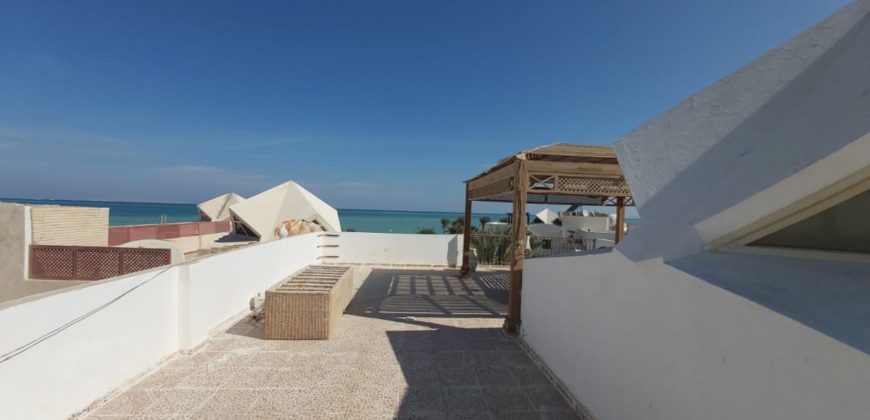 Villa with a sea view, private beach