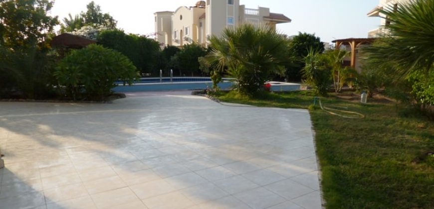 Spacious villa in Mubarak 7